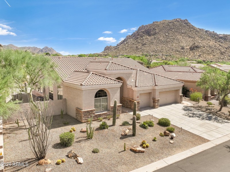 11-web-or-mls-11377-e-diamond-cholla-dr