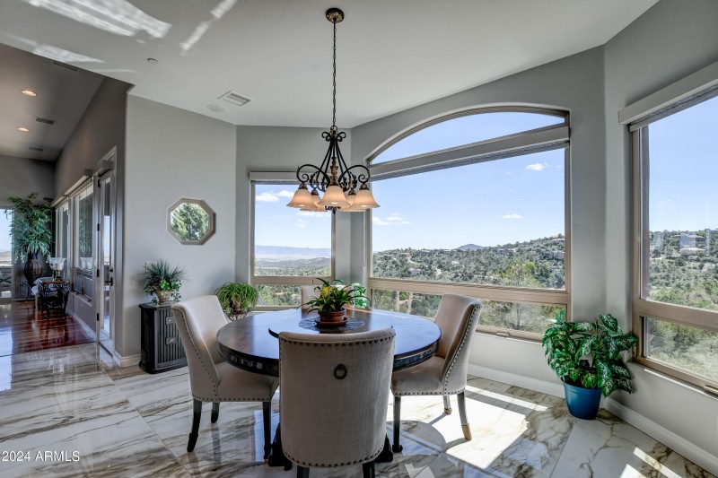 Breakfast Nook