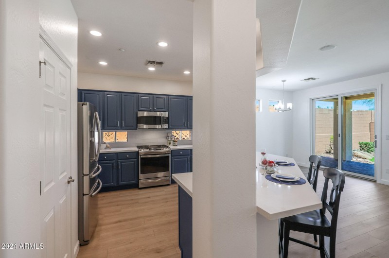 12 Large Pantry