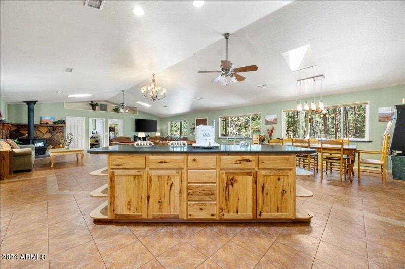 23-Kitchen