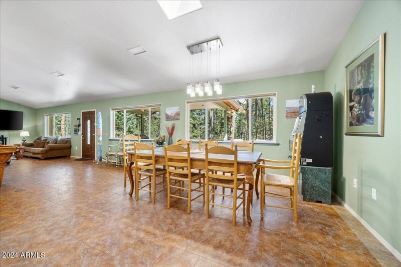 24-Kitchen