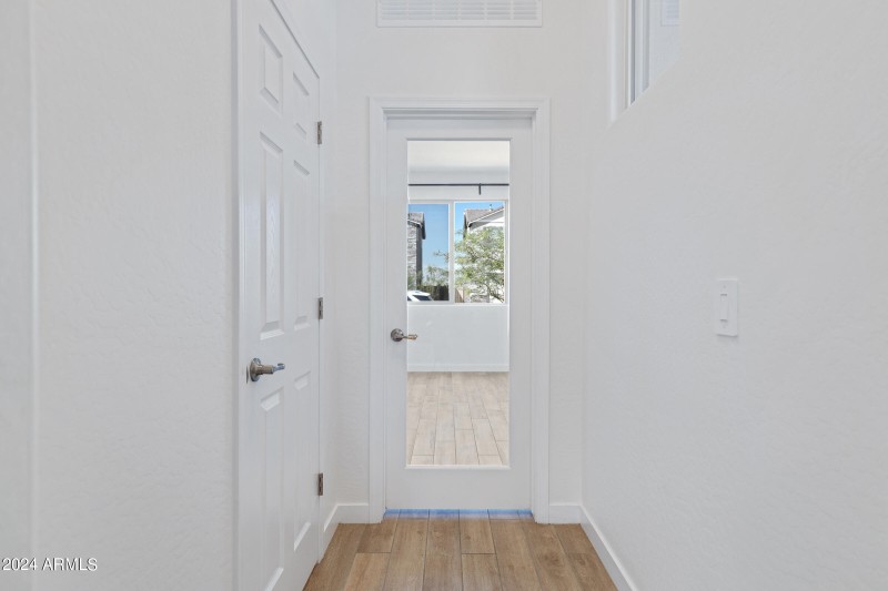 10763 w beatrice st-16