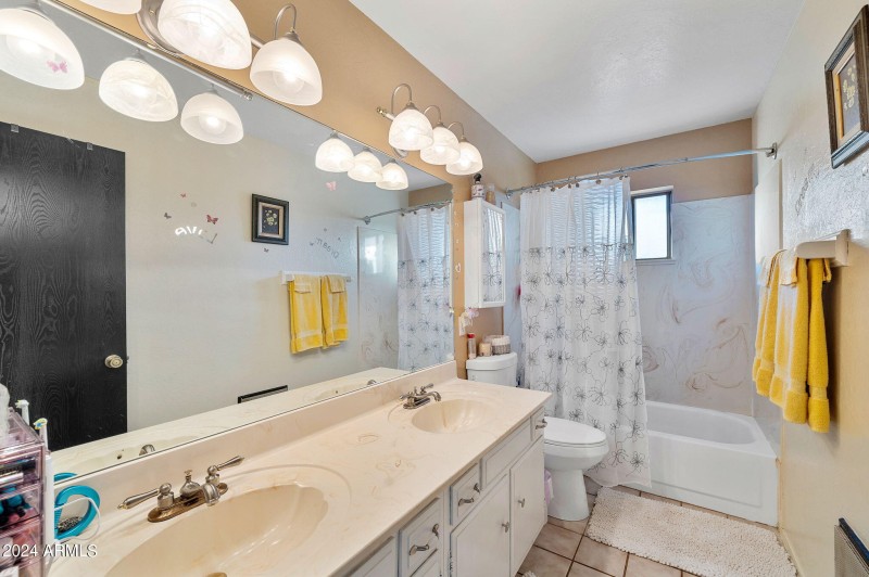 30-Bathroom 2