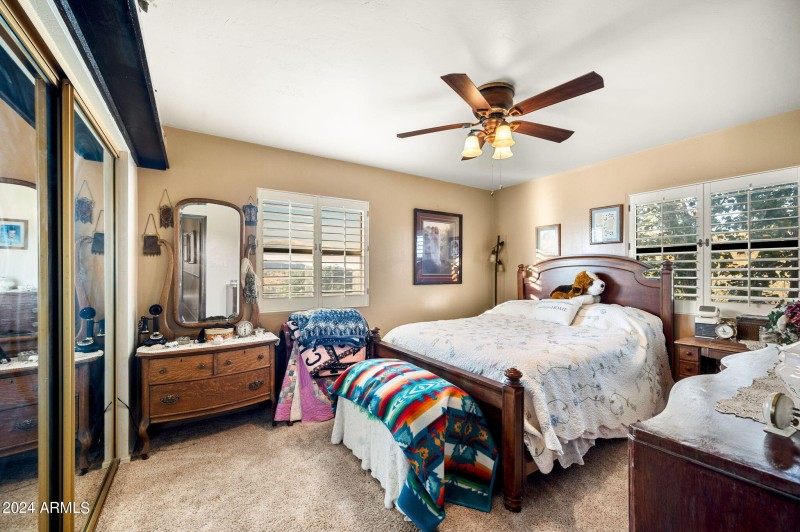 32-Bedroom_4