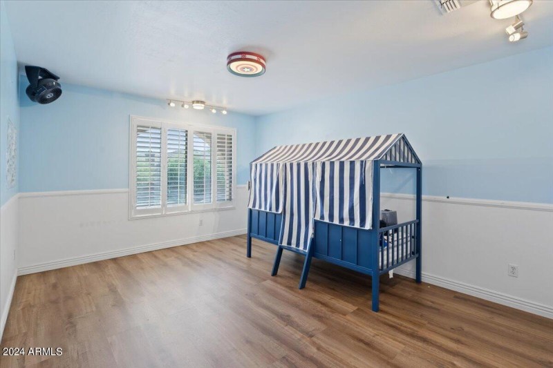 37-Bedroom