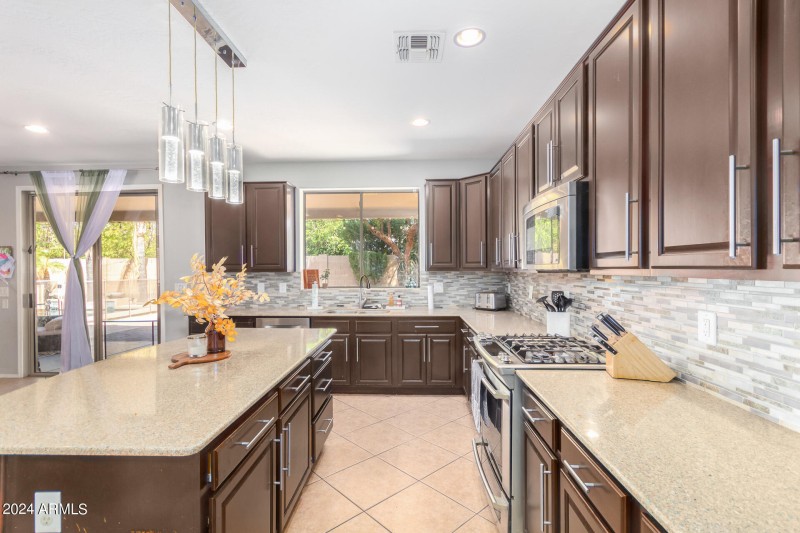 26 - Riordan Ranch 3702
