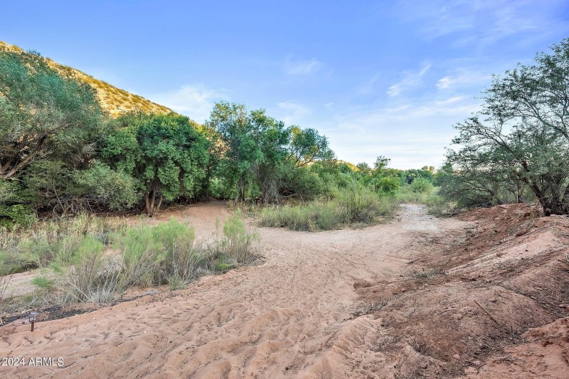 Path to Oak Creek