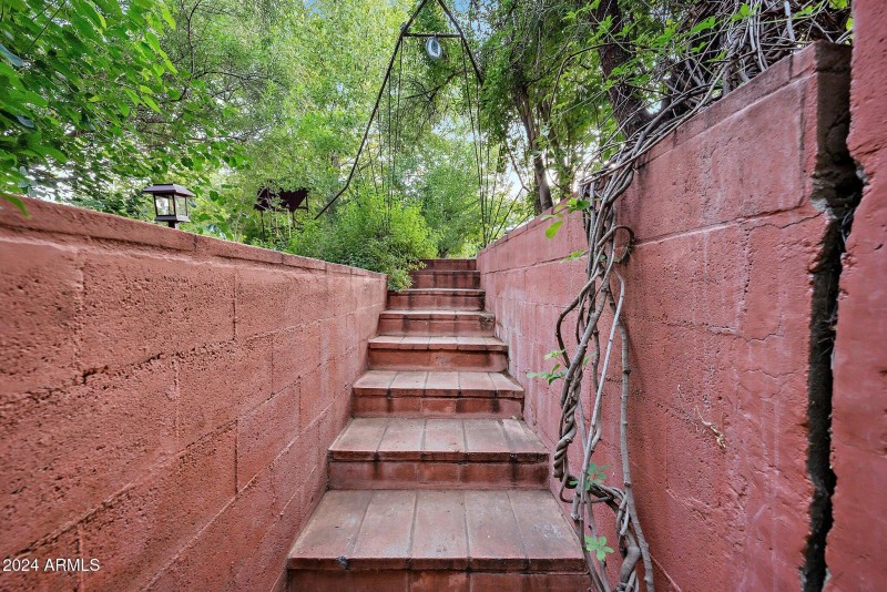 Path to Earthship