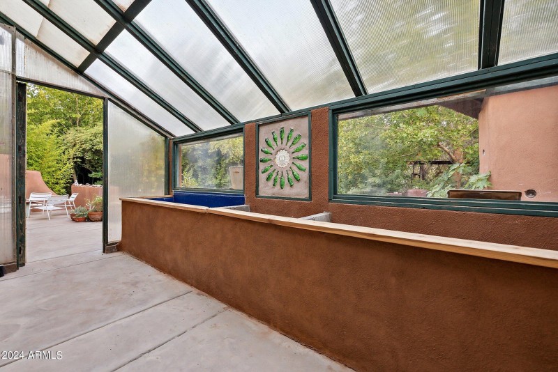 Earthship