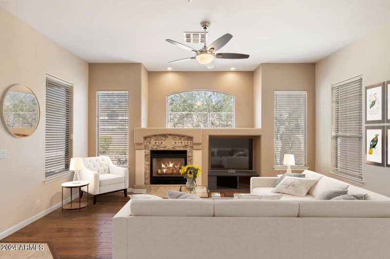 Great Room "Virtually Staged" 15120 EVD