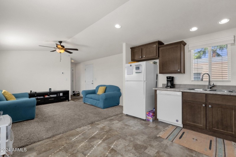 Kitchen/Living Room