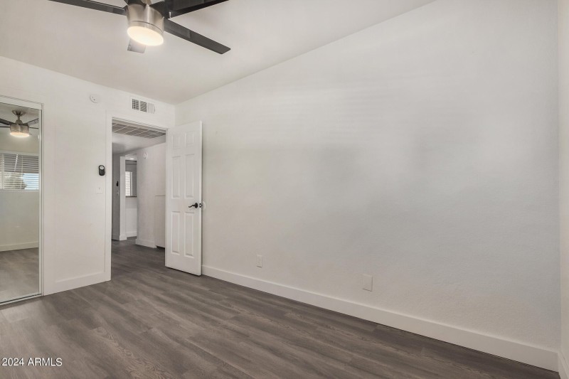 18 Bedroom