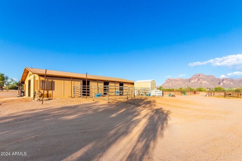 121-Wickiup