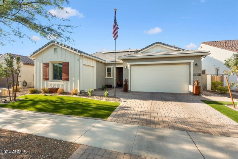 GOLF CART GARAGE & LONGER DRIVEWAY