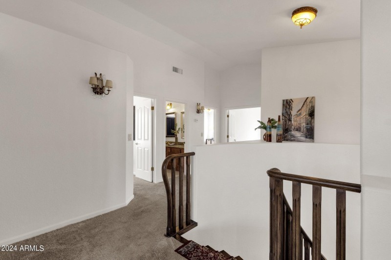 28-web-or-mls-5542-e-anderson-dr