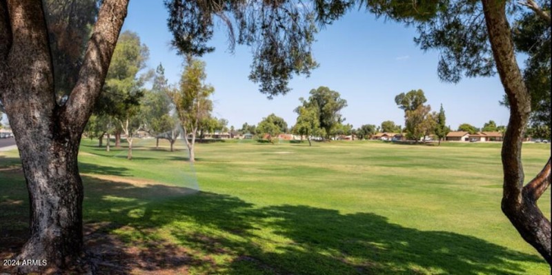 Nearby Golden Hills Park