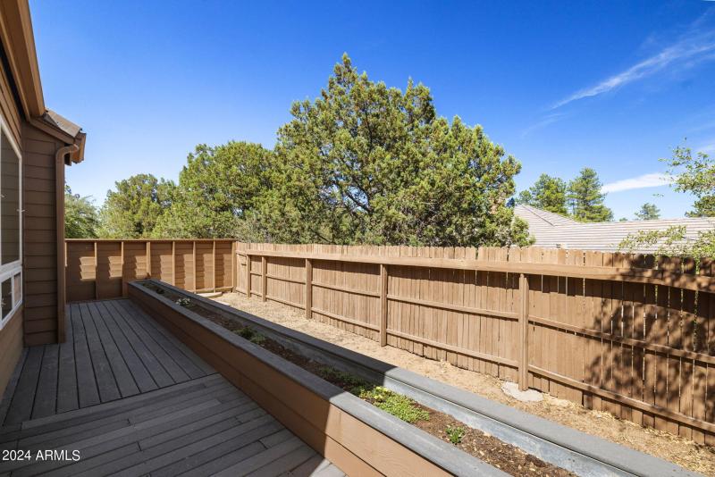 West, Special Dog Run Area