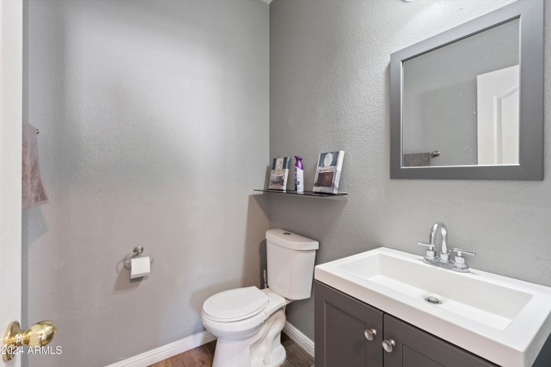 29-Guest Bathroom