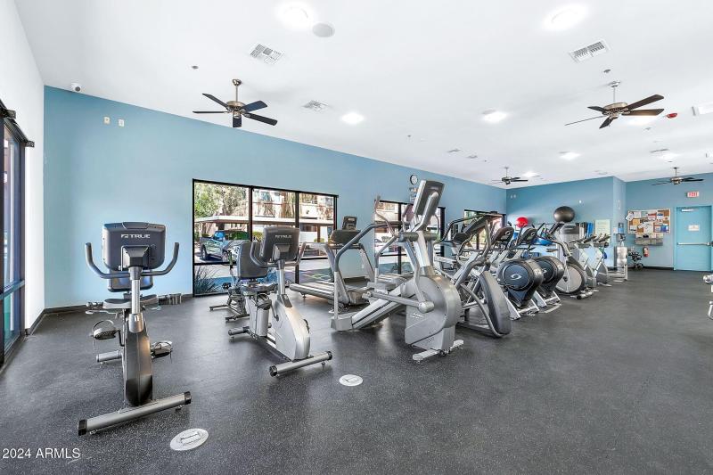 20100 N 78th Pl Community-3