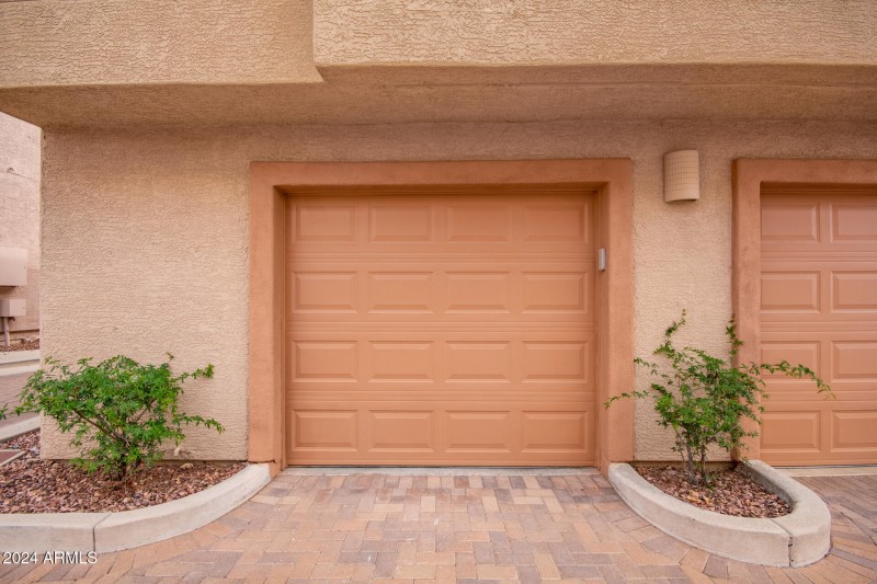 24 Garage
