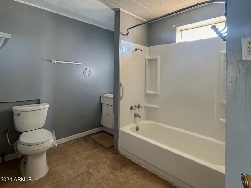 13 Interior