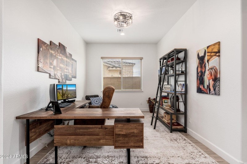 21354 W Minnezona Ave - 28
