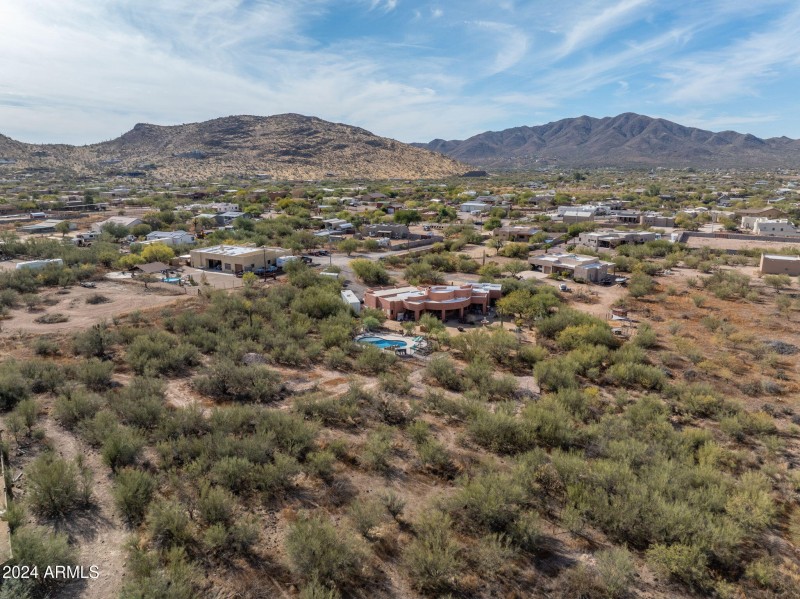 Distinctive Home, Private Paradise