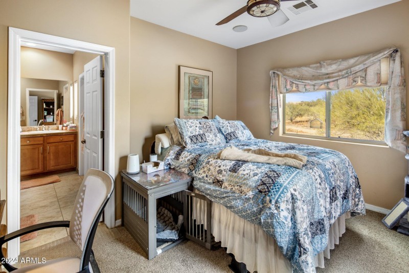 Guest Bedroom With Ensuite Access