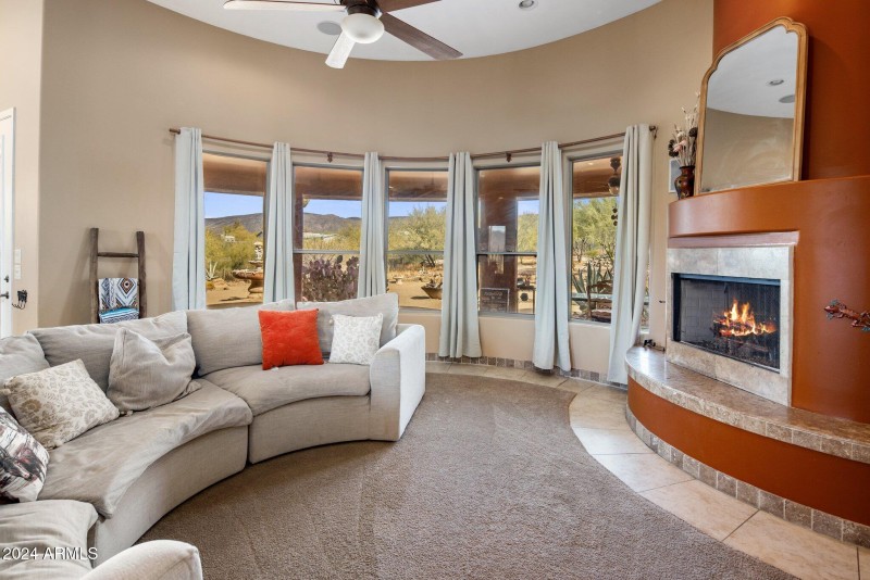 Mountain Views & Fireplace Charm