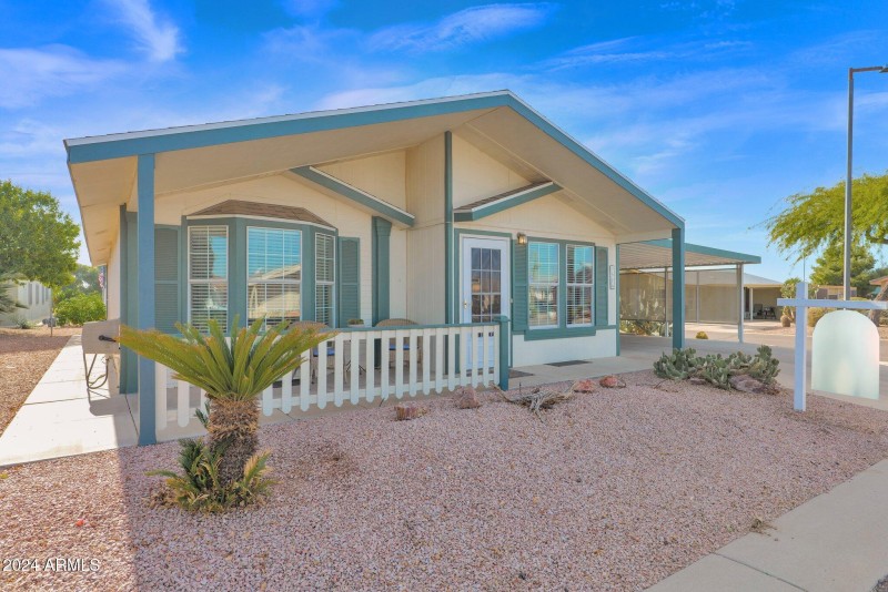 Spacious Front Porch