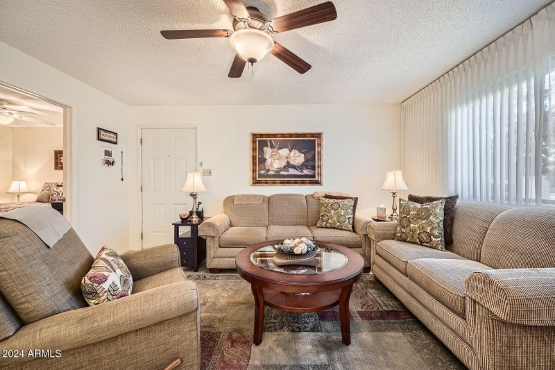 145 N 74th St 108 - Web Quality - 005 -