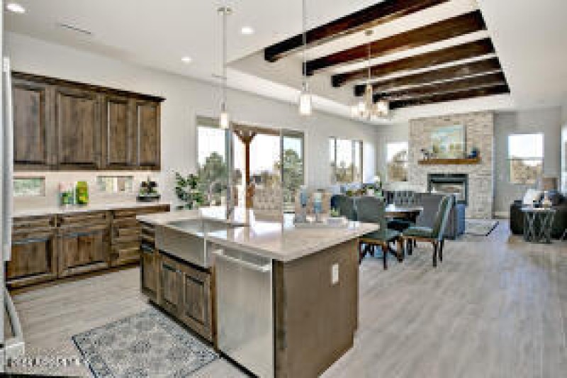 Kitchen/Dining