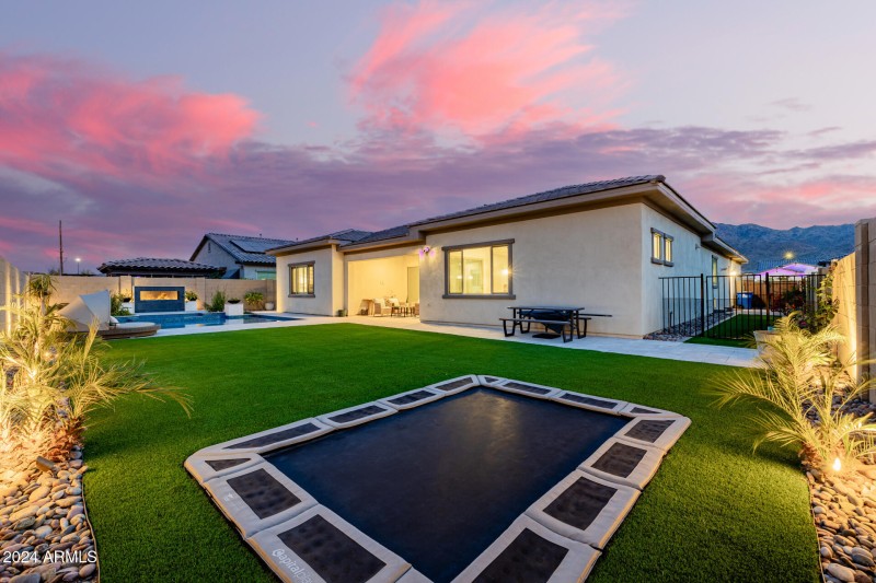 60 Hazeltine