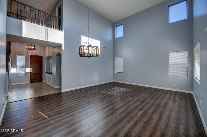 Formal dining and living
