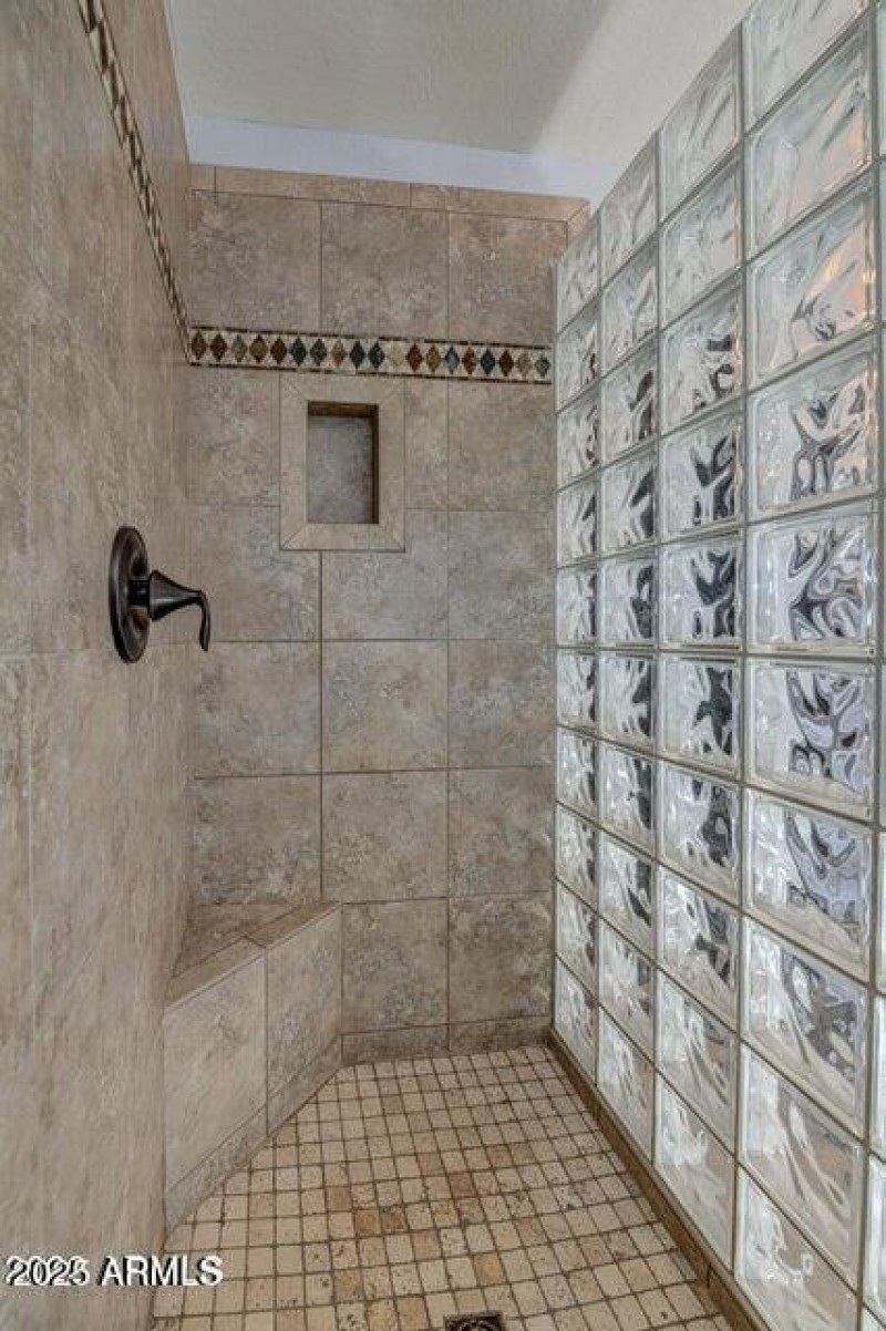 Primary shower
