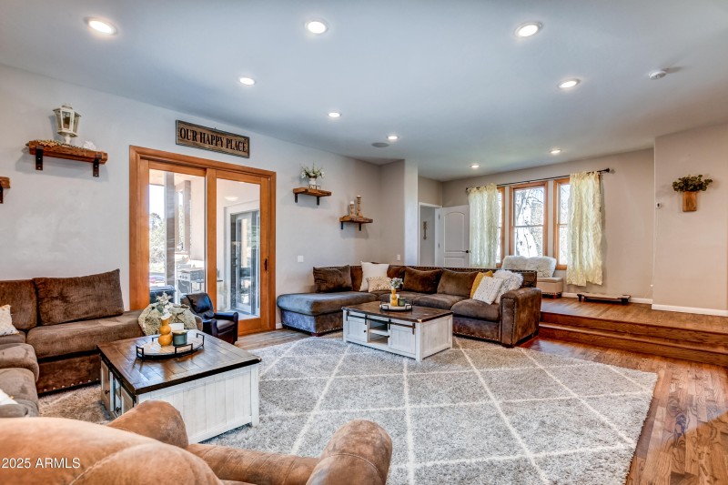 15 Living Room 1