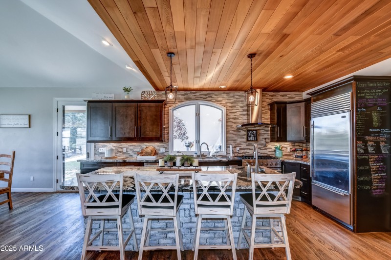 18 Kitchen 1