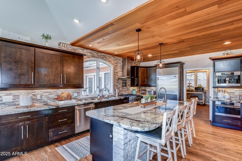 20 Kitchen 3
