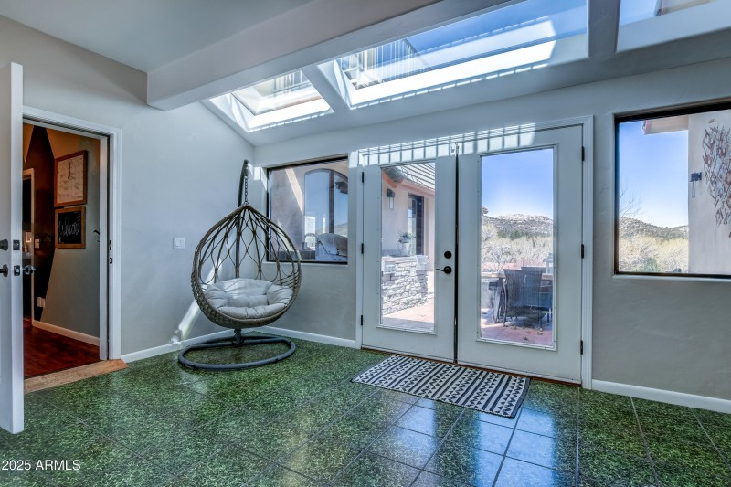 39 Sunroom 1