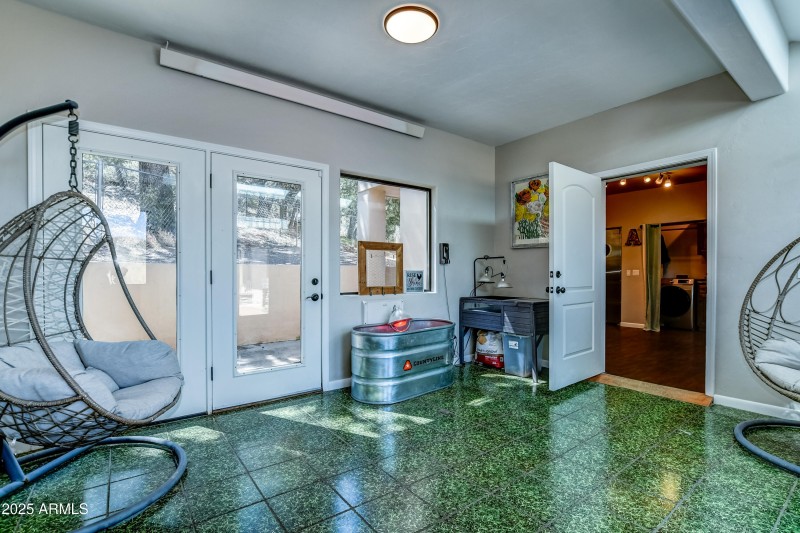 40 Sunroom 2