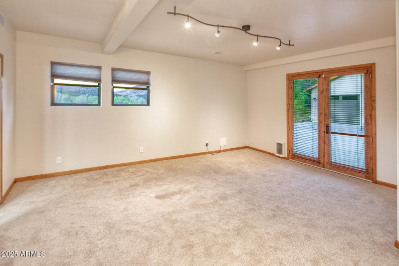41 Lower Casita