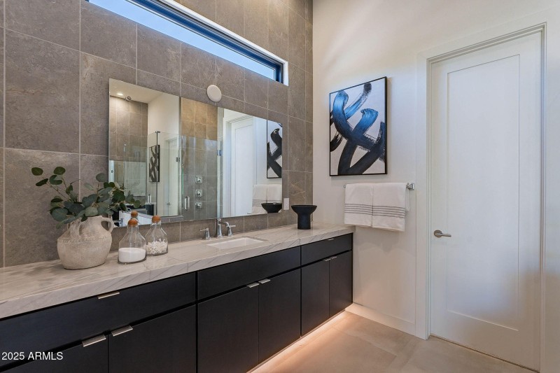 Dual Vanities