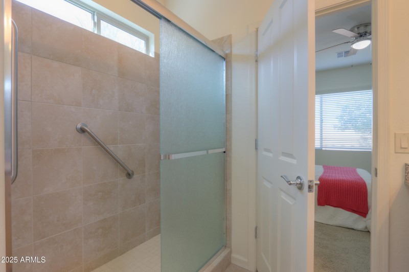 Master Walk In Shower