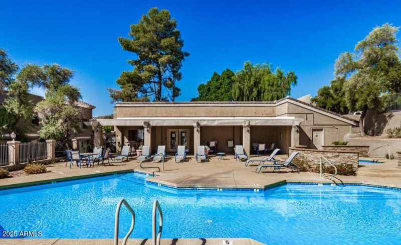 Pool 2
