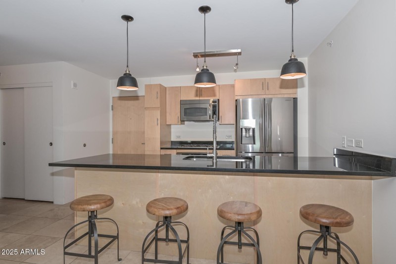 Kitchen Bar