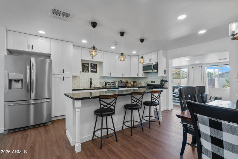 Kitchen | Dining