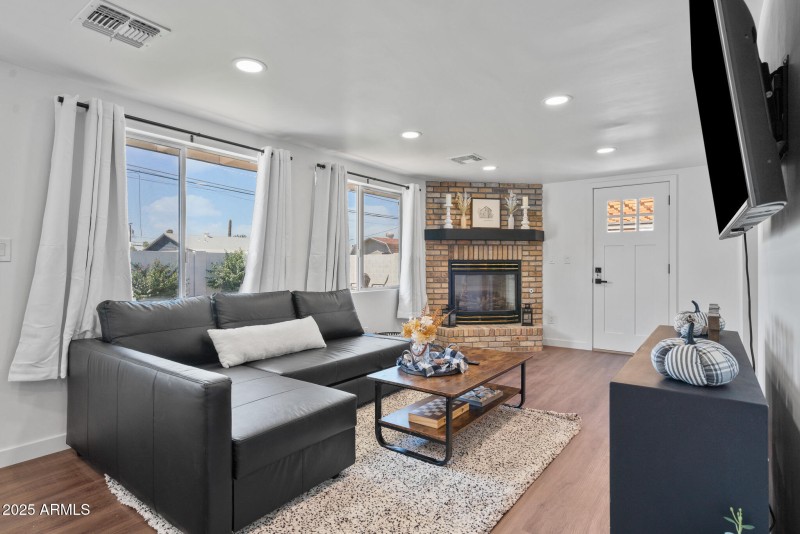 Family Room | Office