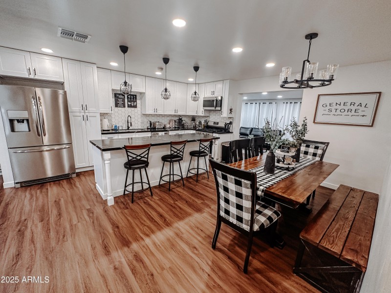 Kitchen | Dining