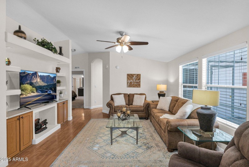 14-web-or-mls-P1056628