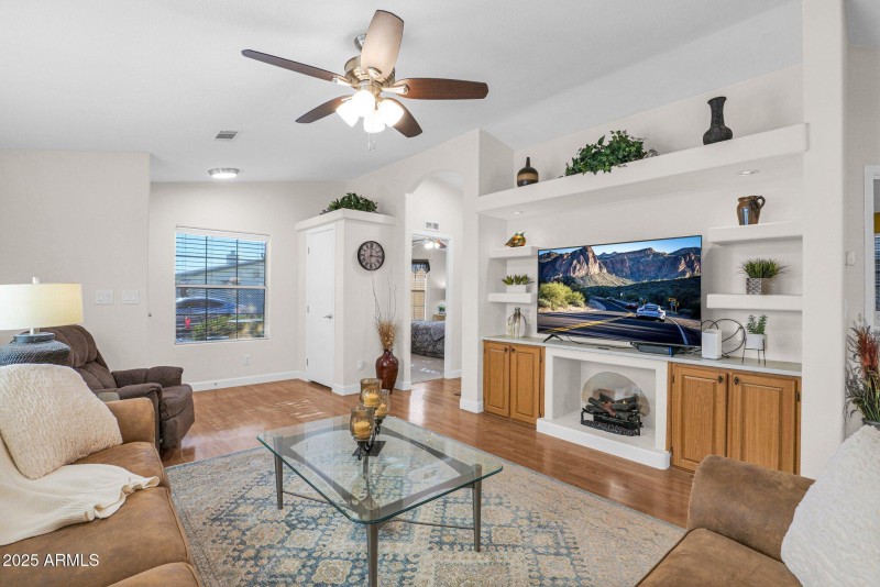 16-web-or-mls-P1056632
